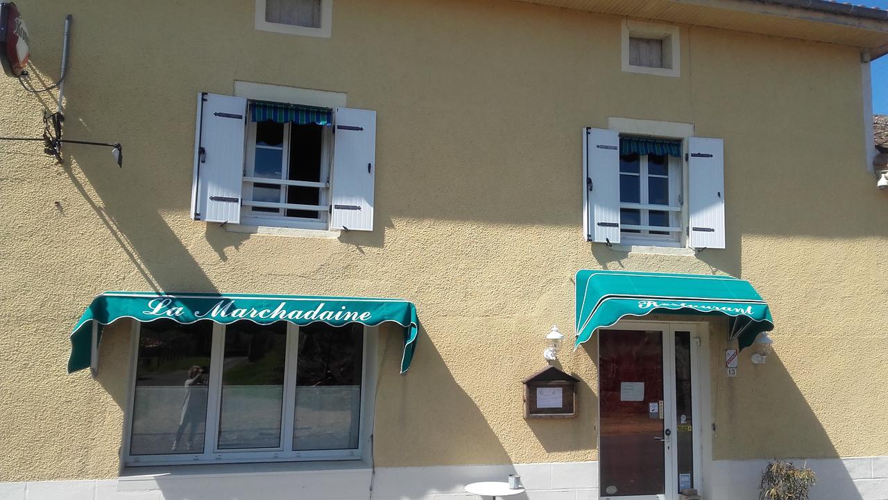 Auberge La Marchadaine Montrollet Exterior photo